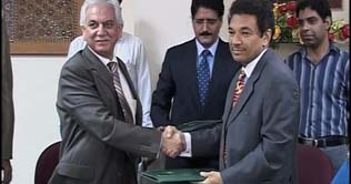 Pakistan, WB sign $350 mn agreements for social sector development